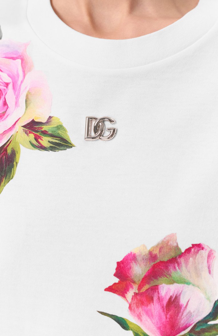 Женская хлопковая футболка DOLCE & GABBANA белого цвета, арт. F8U04T/GDCZS | Фото 5 (Материал внешний: Хлопок; Рукава: Короткие; Длина (для топов): Стандартные; Женское Кросс-КТ: Футболка-одежда; Принт: С принтом; Стили: Романтичный; Автоматизация состава: Проставлено; Автоматизация ТО: Проставлено; Размерность: Товар большемерит; Re-sync: On)