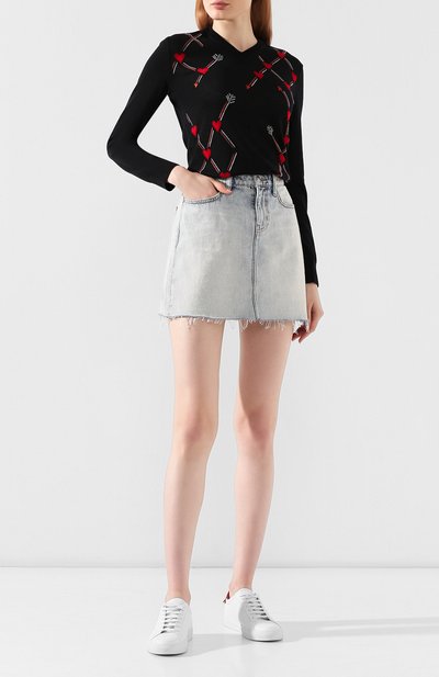 Шерстяной пуловер REDVALENTINO черного цвета по цене 36100 руб., арт. SR3KCB30/4FN, фото 2 Шерстяной пуловер REDVALENTINO, арт. SR3KCB30/4FN, фото 2