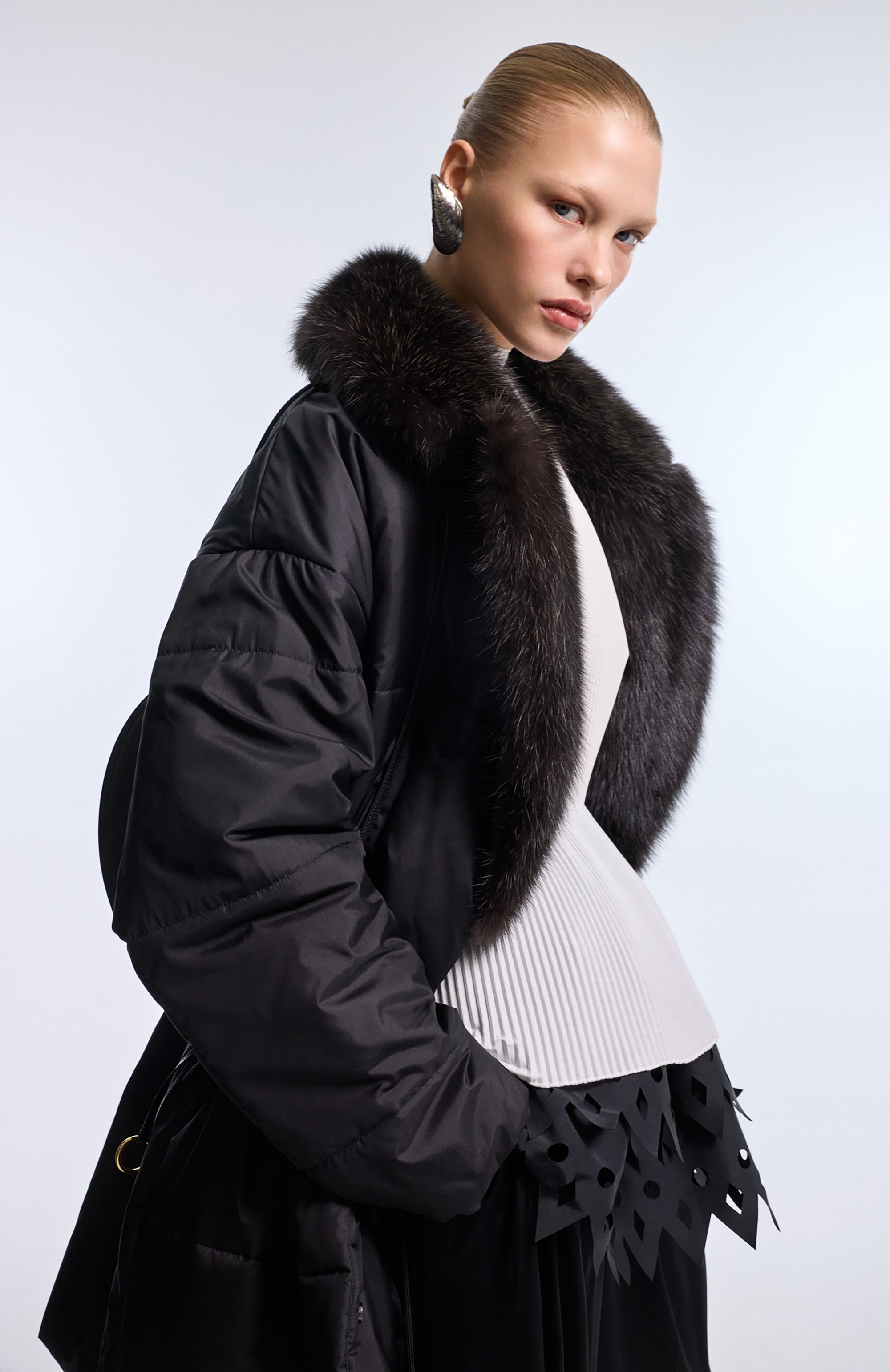 Сумка hip east-west ALAIA, арт. AA1L2013CA212, фото 8