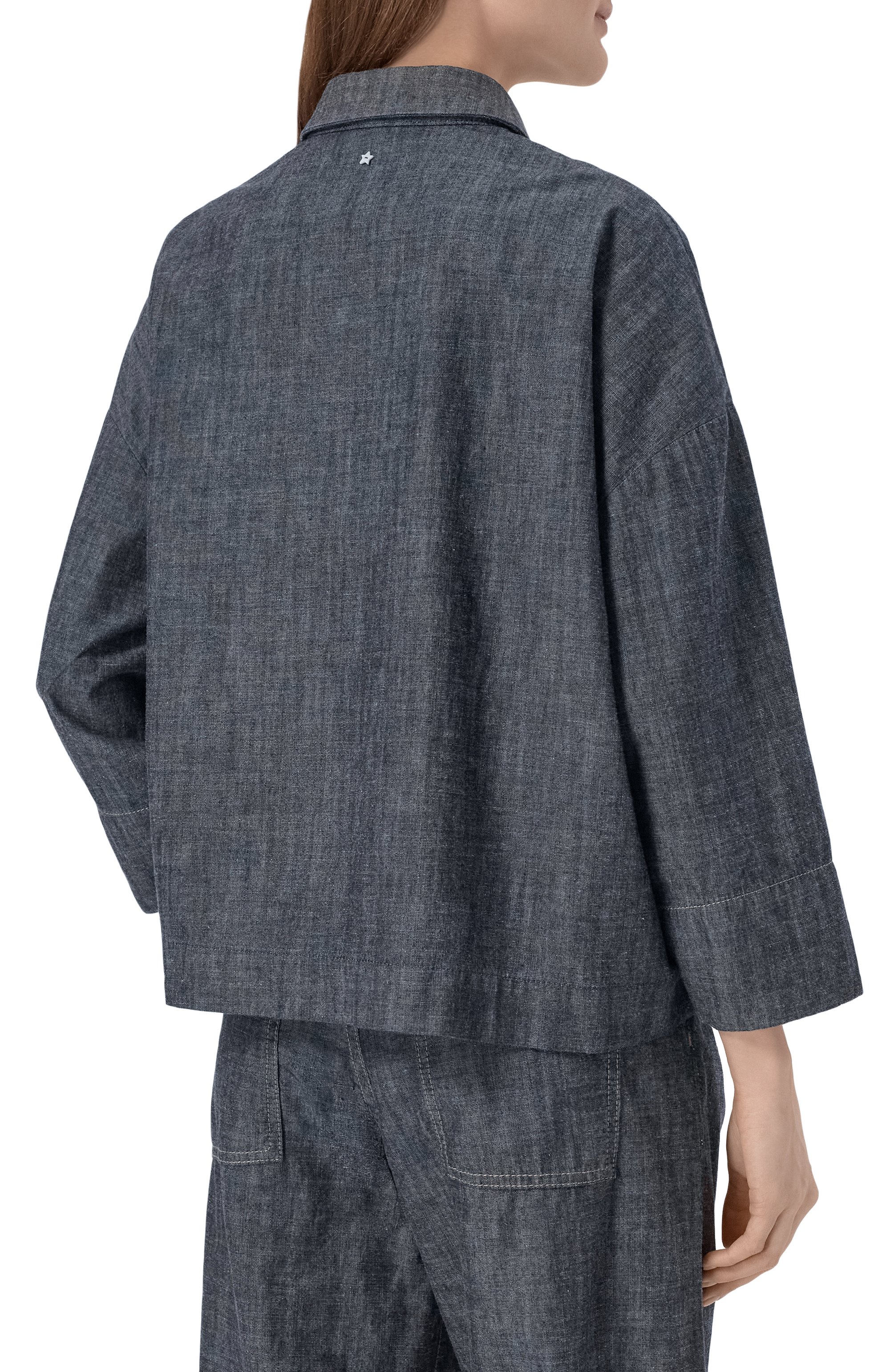 Джинсовая рубашка LORENA ANTONIAZZI синего цвета по цене 61400 руб., арт. E2632CA42A/9526, фото 4 Джинсовая рубашка LORENA ANTONIAZZI, арт. E2632CA42A/9526, фото 4