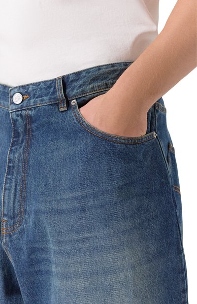 Джинсы VETEMENTS синего цвета по цене 109500 руб., арт. ME76DP068N3/2804 DENIM, фото 5 Джинсы VETEMENTS, арт. ME76DP068N3/2804 DENIM, фото 5
