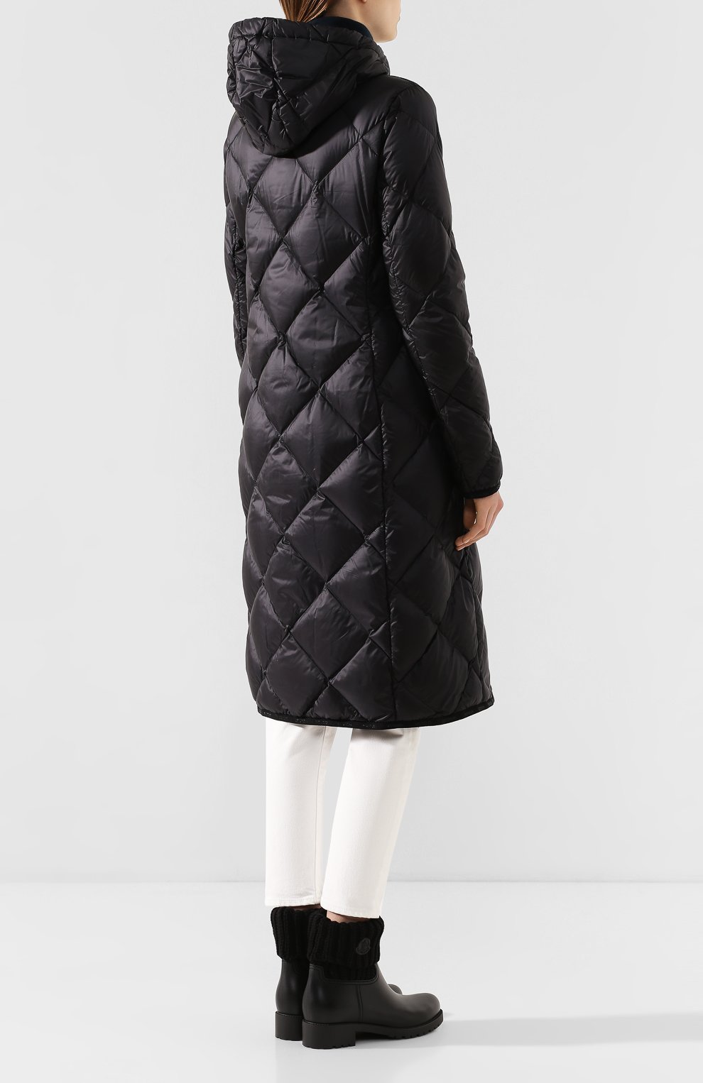 Пуховое пальто suvex MONCLER черного цвета по цене 133000 руб., арт. F1-093-1C515-00-C0381, фото 4 Пуховое пальто suvex MONCLER, арт. F1-093-1C515-00-C0381, фото 4