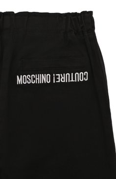 Детские хлопковые джоггеры MOSCHINO черного цвета, арт. HUP080/LPC11/4-8 | Фото 3 (Материал сплава: Проставлено; Нос: Не проставлено; Материал внешний: Хлопок; Мальчики Кросс-КТ: Брюки-спорт, Джоггеры-одежда; Ростовка одежда: 10 - 11 лет | 140 - 146см, 6 лет | 116 см, 8 лет | 128 см)