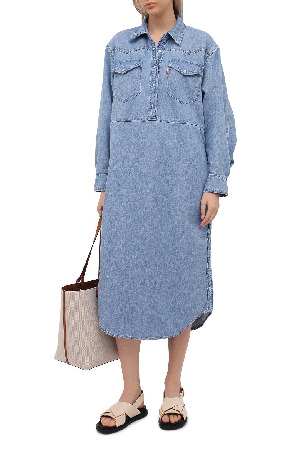 Джинсовое платье ganni x levi's GANNI голубого цвета по цене 39950 руб., арт. F6093, фото 2 Джинсовое платье ganni x levi's GANNI, арт. F6093, фото 2