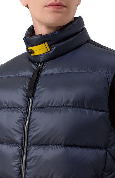 Пуховый жилет PARAJUMPERS темно-синего цвета по цене 53000 руб., арт. 25WMPMPUSX01, фото 5 Пуховый жилет PARAJUMPERS, арт. 25WMPMPUSX01, фото 5