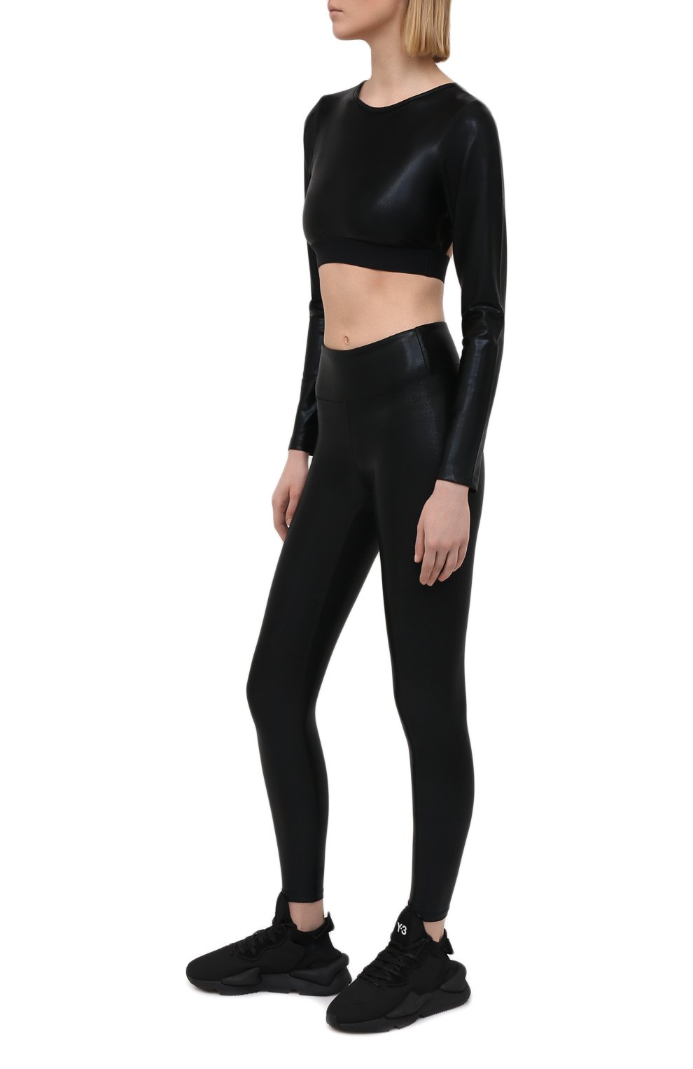 Топ HEROINE SPORT черного цвета по цене 9950 руб., арт. HS-2-110/H0LIDAY 20, фото 2 Топ HEROINE SPORT, арт. HS-2-110/H0LIDAY 20, фото 2