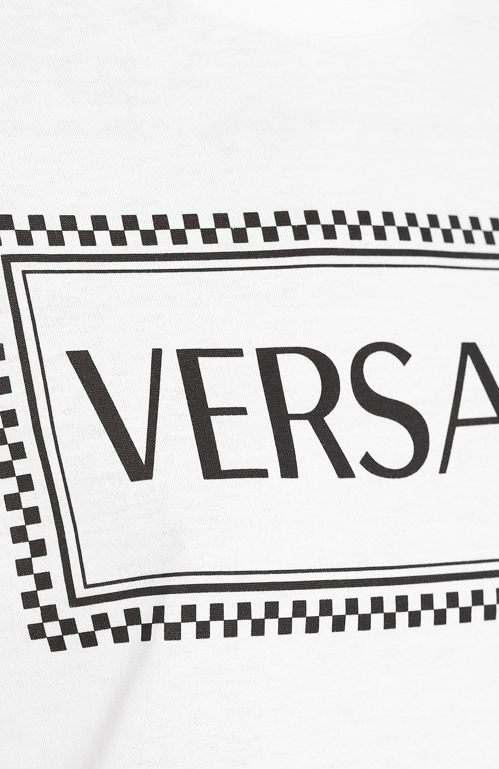 Хлопковая футболка VERSACE черно-белого цвета по цене 35200 руб., арт. A83915/A228806, фото 5 Хлопковая футболка VERSACE, арт. A83915/A228806, фото 5