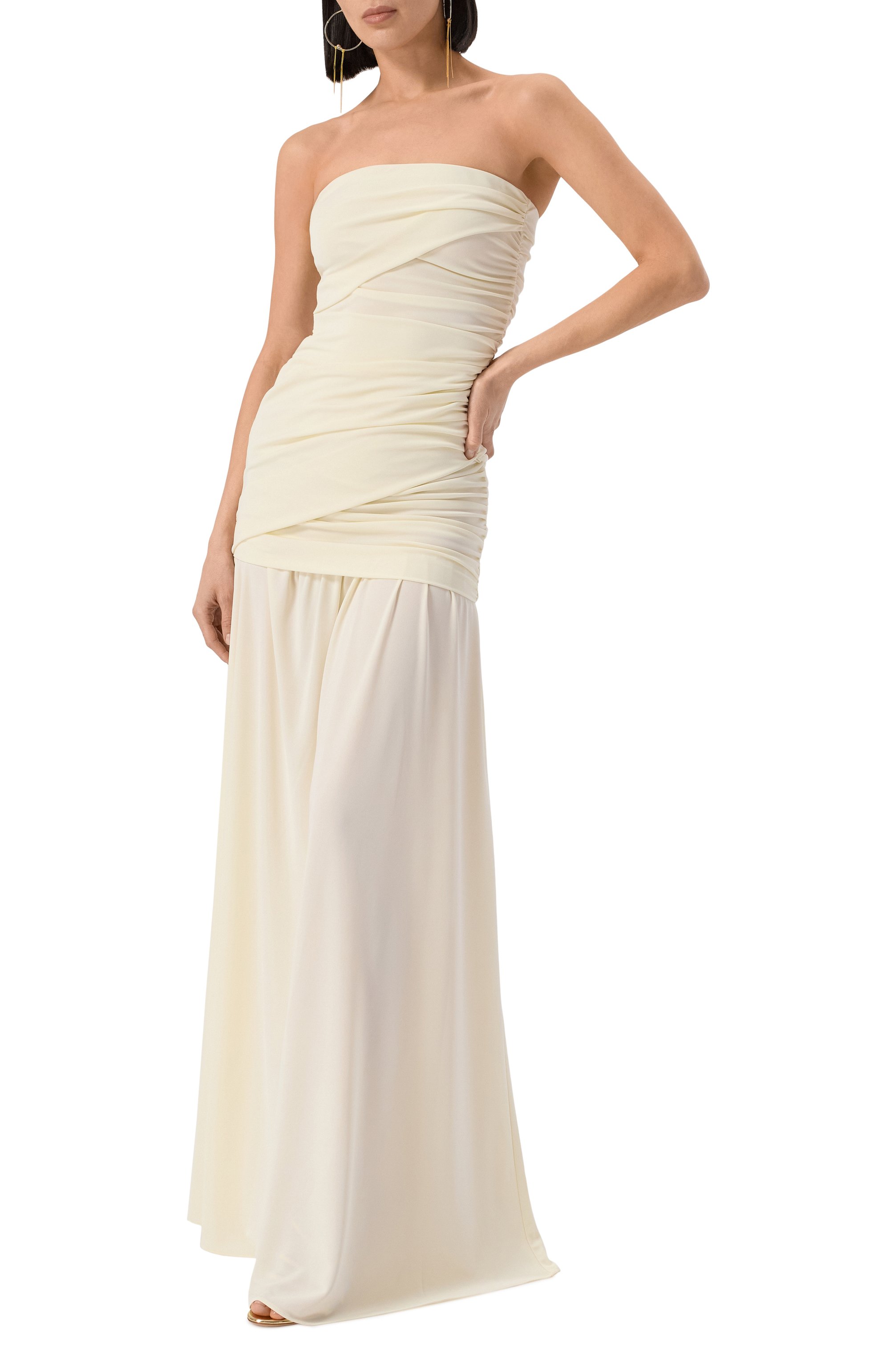 Платье THE ANDAMANE кремового цвета по цене 54100 руб., арт. TM170136A/TJP073, фото 3 Платье THE ANDAMANE, арт. TM170136A/TJP073, фото 3