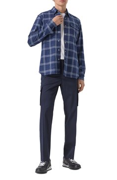 Мужские брюки-карго CORNELIANI темно-синего цвета, арт. 254L02-2518518 | Фото 2 (Материал сплава: Проставлено; Длина (брюки, джинсы): Стандартные; Материал внешний: Шерсть, Синтетический материал; Драгоценные камни: Проставлено; Случай: Повседневный; Силуэт М (брюки): Карго; Стили: Кэжуэл)