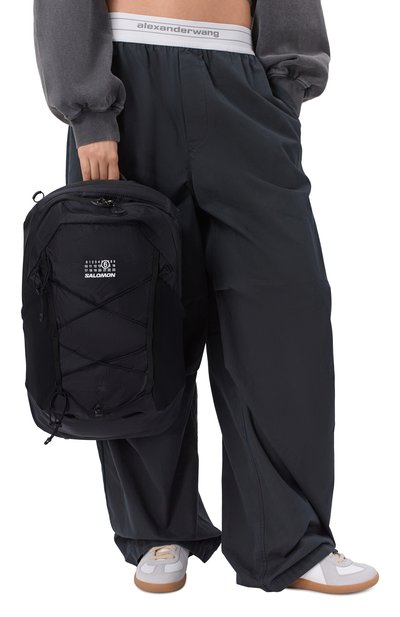 Рюкзак maison margiela mm6 x salomon xt 15 MM6 черного цвета по цене 32550 руб., арт. SB5WA0013/P5782_001, фото 2 Рюкзак maison margiela mm6 x salomon xt 15 MM6, арт. SB5WA0013/P5782_001, фото 2