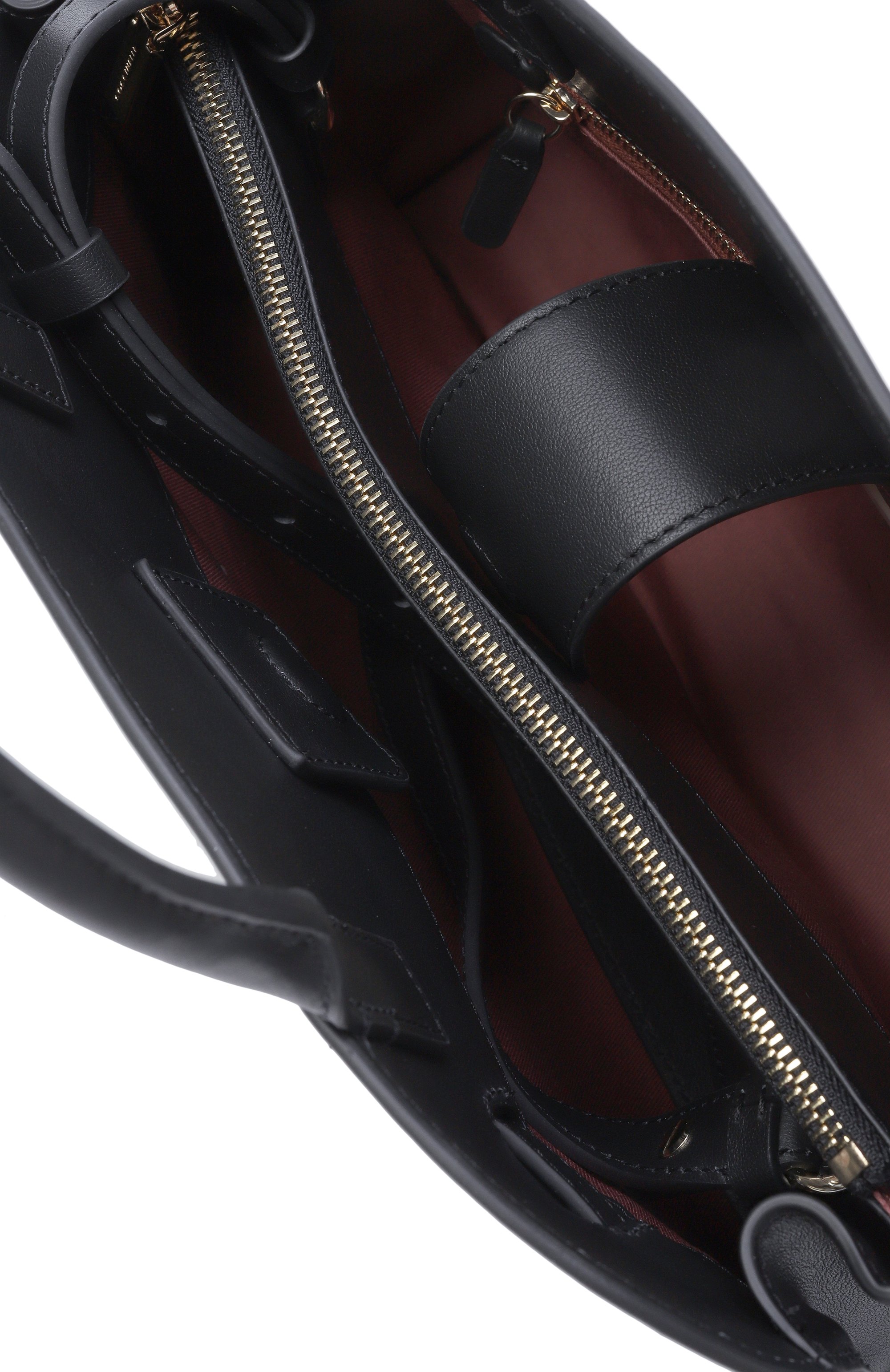 Сумка sabine medium COCCINELLE черного цвета по цене 49350 руб., арт. E1 TLA 18 04 01, фото 5 Сумка sabine medium COCCINELLE, арт. E1 TLA 18 04 01, фото 5