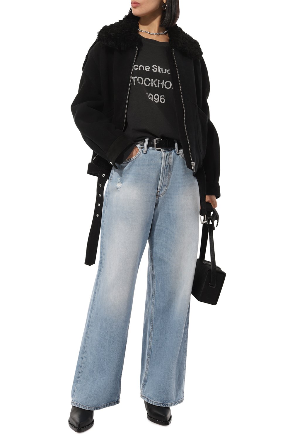 Джинсы ACNE STUDIOS голубого цвета по цене 52750 руб., арт. ACNE STUDI0S 1981F FN LIGHT BLUE VINTAGE/A00431, фото 2 Джинсы ACNE STUDIOS, арт. ACNE STUDI0S 1981F FN LIGHT BLUE VINTAGE/A00431, фото 2
