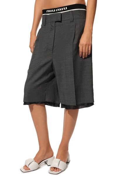 Шерстяные шорты MIU MIU темно-серого цвета по цене 110000 руб., арт. MP1570-10DI-F0480, фото 3 Шерстяные шорты MIU MIU, арт. MP1570-10DI-F0480, фото 3