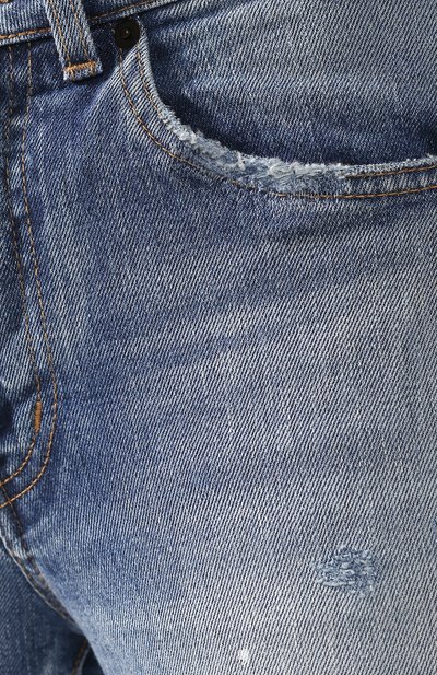 Джинсы с потертостями SAINT LAURENT голубого цвета по цене 83550 руб., арт. 550211/YJ477, фото 5 Джинсы с потертостями SAINT LAURENT, арт. 550211/YJ477, фото 5