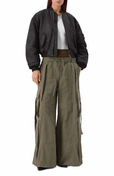 Брюки-карго DOLCE & GABBANA хаки цвета по цене 191500 руб., арт. FTDGXT/HUMS8, фото 2 Брюки-карго DOLCE & GABBANA, арт. FTDGXT/HUMS8, фото 2