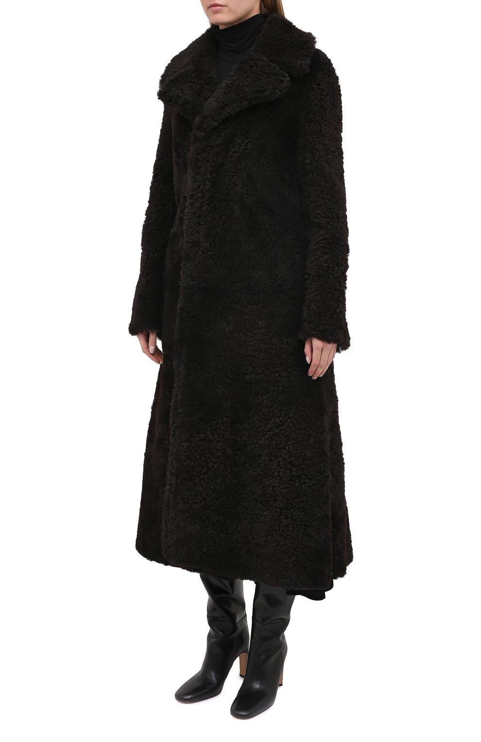 Шуба из овчины BOTTEGA VENETA коричневого цвета по цене 940500 руб., арт. 641923/VKV70, фото 3 Шуба из овчины BOTTEGA VENETA, арт. 641923/VKV70, фото 3