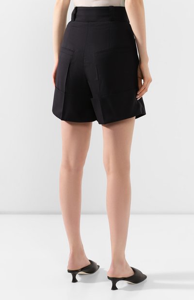 Шерстяные шорты LOW CLASSIC темно-синего цвета по цене 39200 руб., арт. L0W20SS_PT16NV, фото 4 Шерстяные шорты LOW CLASSIC, арт. L0W20SS_PT16NV, фото 4