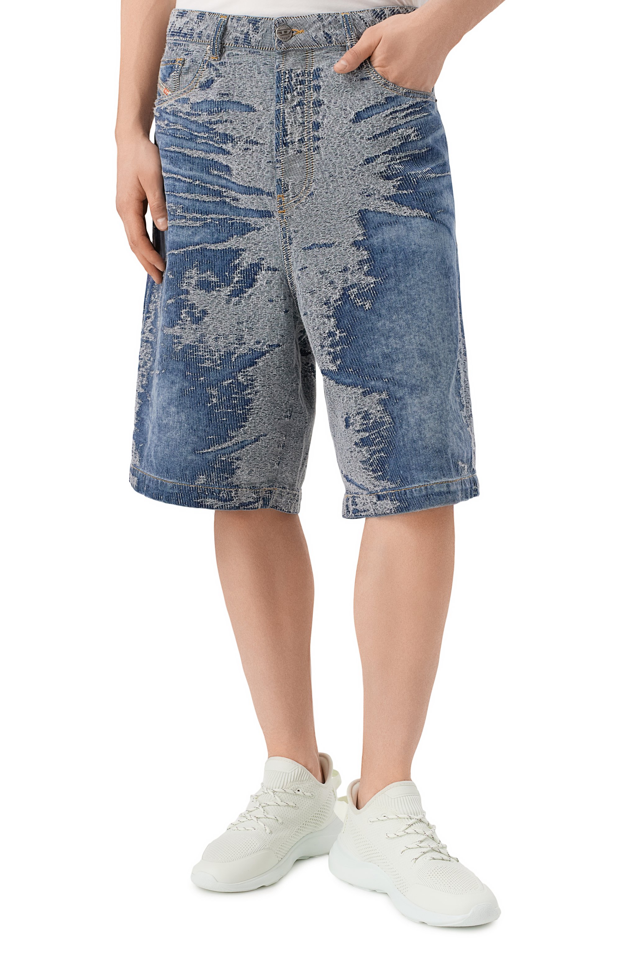 Джинсовые шорты d-lire DIESEL синего цвета по цене 36450 руб., арт. A17338/007W4, фото 3 Джинсовые шорты d-lire DIESEL, арт. A17338/007W4, фото 3