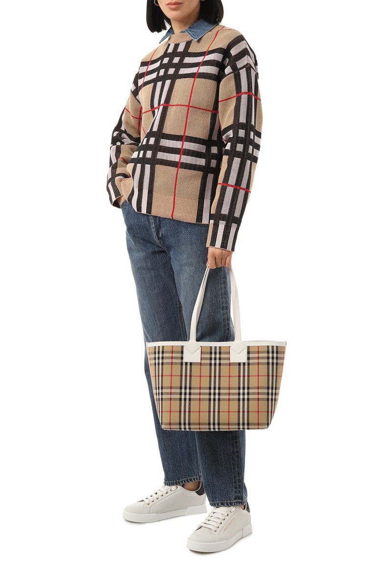 Женская сумка london small BURBERRY бежевого цвета, арт. 8072331A1464 | Фото 8 (Материал сплава: Проставлено; Размер: small; Материал: Текстиль; Драгоценные камни: Проставлено)