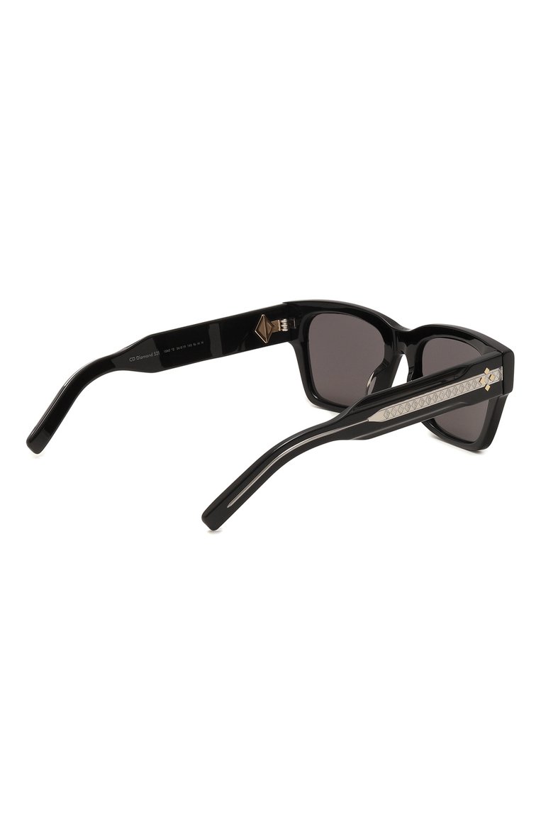 Мужские солнцезащитные очки DIOR EYEWEAR черного цвета, арт. CD DIAM0ND S2I 10A0 | Фото 4 (Кросс-КТ: С/з-мужское; Региональные ограничения белый список (Axapta Mercury): Не проставлено; Нос: Не проставлено; Материал: Пластик, Металл; Тип очков: С/з; Очки форма: Квадратные; Оптика Гендер: оптика-мужское)