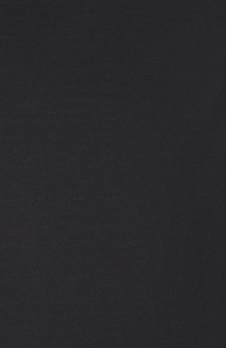 Мужская хлопковая футболка CORNELIANI черного цвета, арт. 25G500-2525000 | Фото 6 (Длина (для топов): Стандартные; Рукава: Короткие; Материал внешний: Хлопок; Принт: Без принта; Стили: Кэжуэл; Кросс-КТ: Джерси; Мужское Кросс-КТ: Футболка-одежда; Автоматизация состава: Проставлено; Автоматизация ТО: Проставлено; Детали: Без декора)