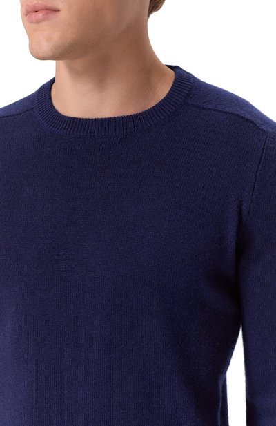 Кашемировый джемпер BRUNELLO CUCINELLI темно-синего цвета по цене 342000 руб., арт. M22707000, фото 5 Кашемировый джемпер BRUNELLO CUCINELLI, арт. M22707000, фото 5