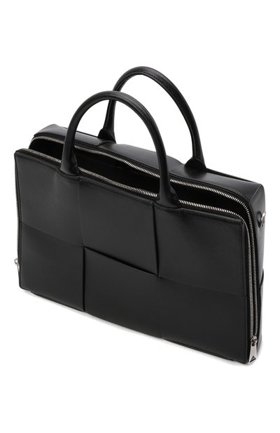 Кожаная сумка для ноутбука arco BOTTEGA VENETA черного цвета по цене 364500 руб., арт. 680120/VB1K1, фото 5 Кожаная сумка для ноутбука arco BOTTEGA VENETA, арт. 680120/VB1K1, фото 5