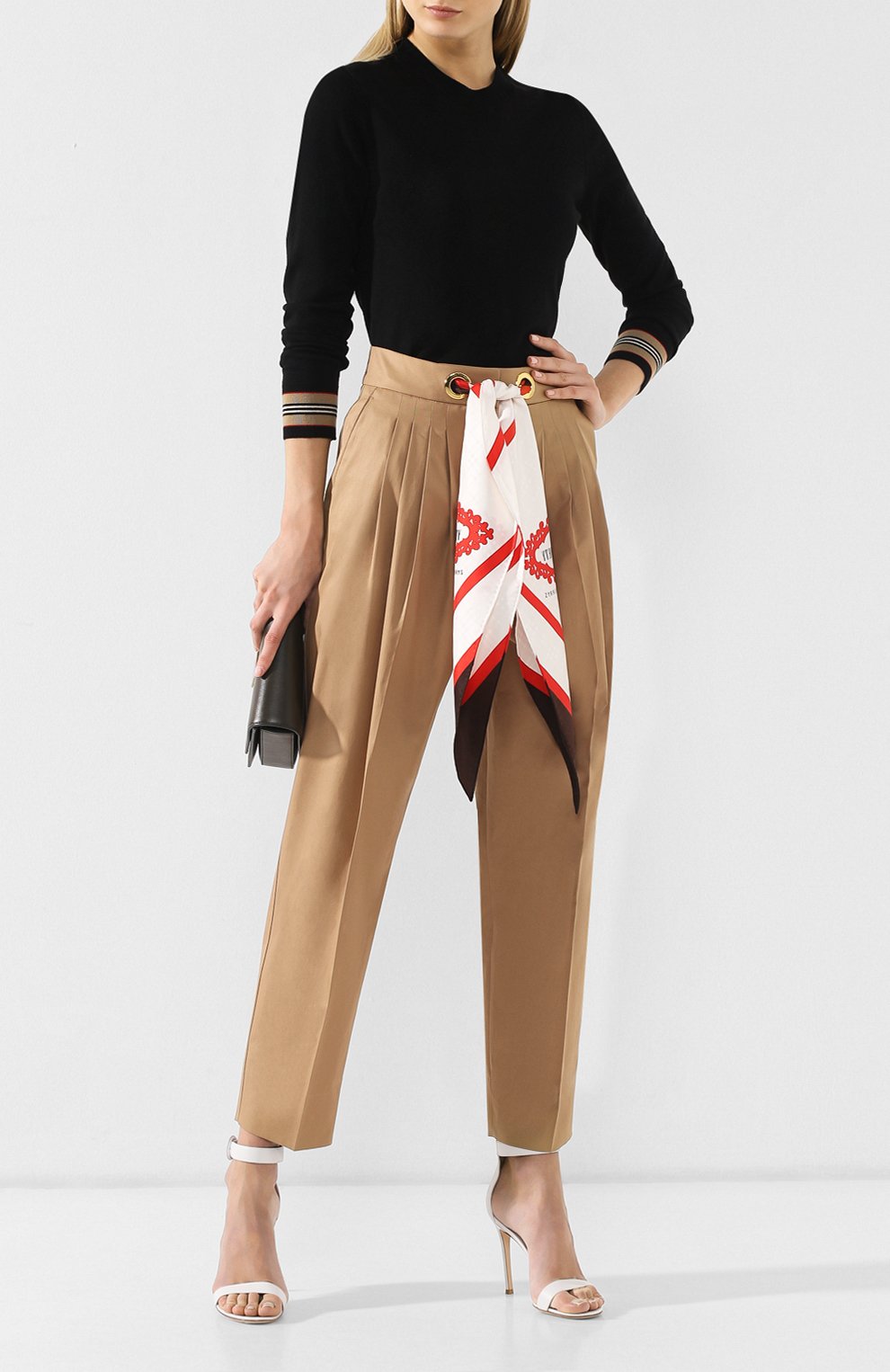 Брюки с поясом BURBERRY бежевого цвета по цене 147000 руб., арт. 4560445, фото 2 Брюки с поясом BURBERRY, арт. 4560445, фото 2