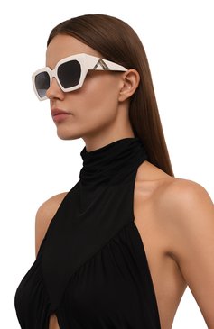 Женские солнцезащитные очки MISSONI белого цвета, арт. MIS0170 SZJ | Фото 2 (Нос: Не проставлено; Региональные ограничения белый список (Axapta Mercury): Не проставлено; Тип очков: С/з; Материал: Пластик; Очки форма: Квадратные)