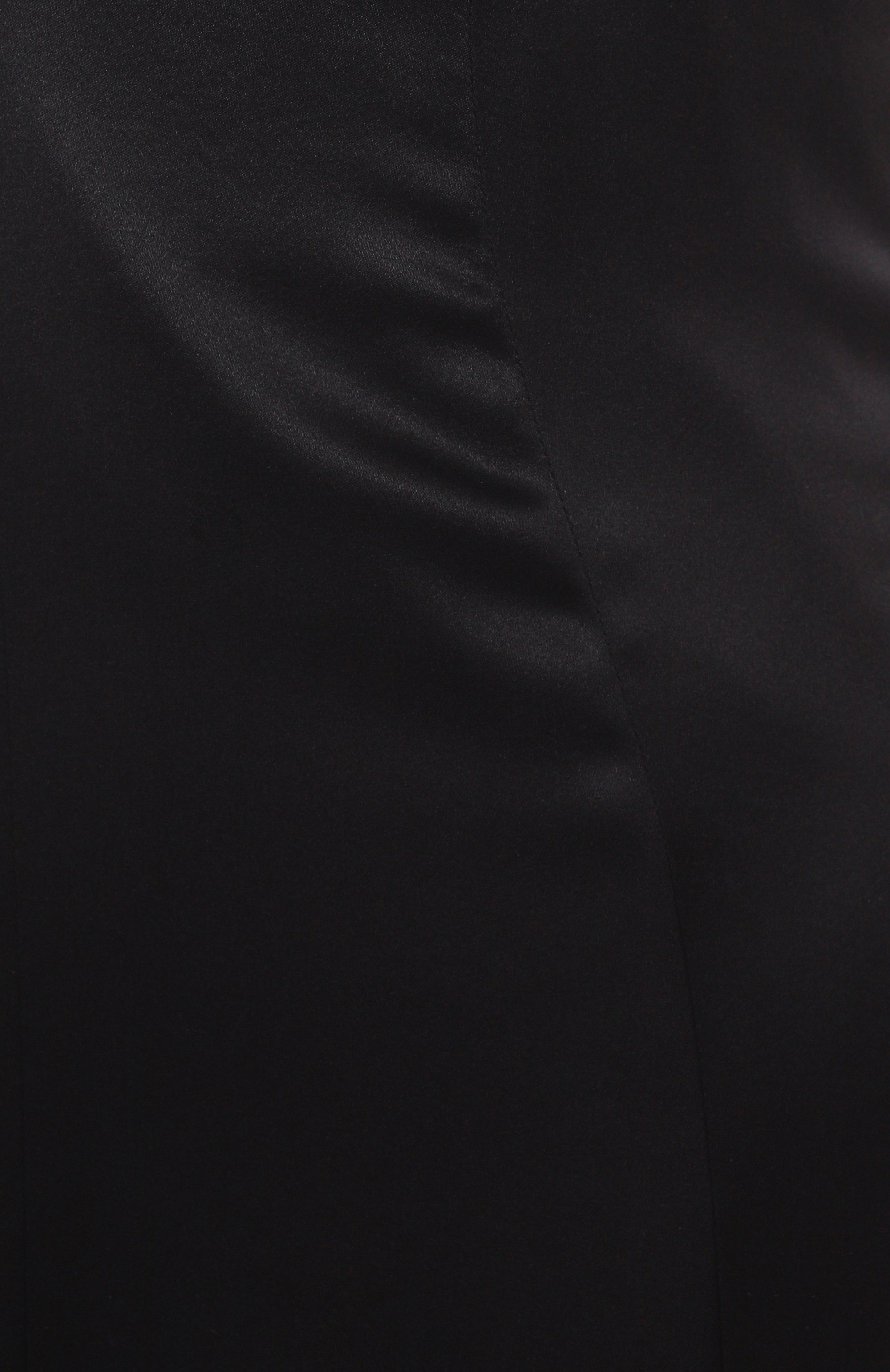 Атласное платье LOUVE черного цвета по цене 279000 руб., арт. 25-01-01-26-01-01-01, фото 6 Атласное платье LOUVE, арт. 25-01-01-26-01-01-01, фото 6