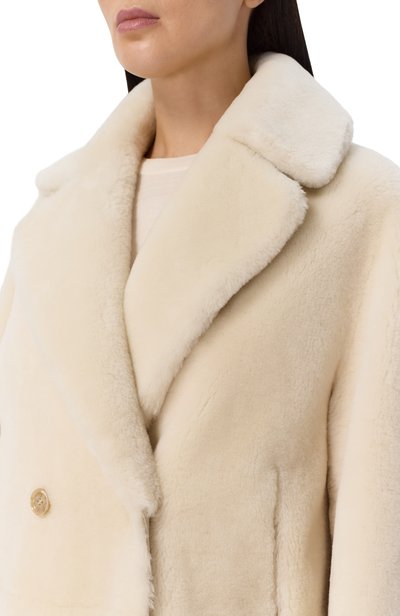 Двусторонняя дубленка KITON кремового цвета по цене 820500 руб., арт. D58673K0546F02, фото 5 Двусторонняя дубленка KITON, арт. D58673K0546F02, фото 5