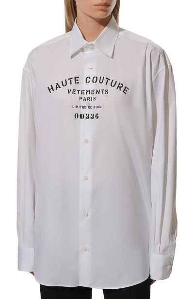 Хлопковая рубашка VETEMENTS белого цвета по цене 94950 руб., арт. UA53SH450W 1001/W, фото 3 Хлопковая рубашка VETEMENTS, арт. UA53SH450W 1001/W, фото 3