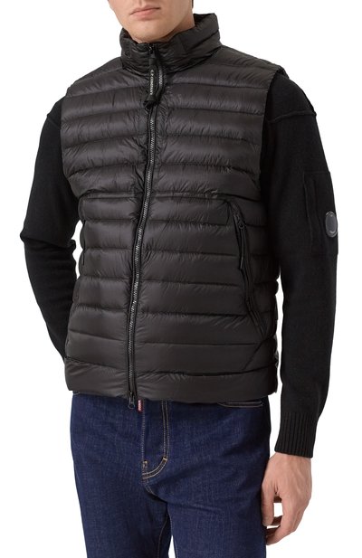 Пуховый жилет C.P. COMPANY черного цвета по цене 56900 руб., арт. RCCMVE703A110416A, фото 3 Пуховый жилет C.P. COMPANY, арт. RCCMVE703A110416A, фото 3