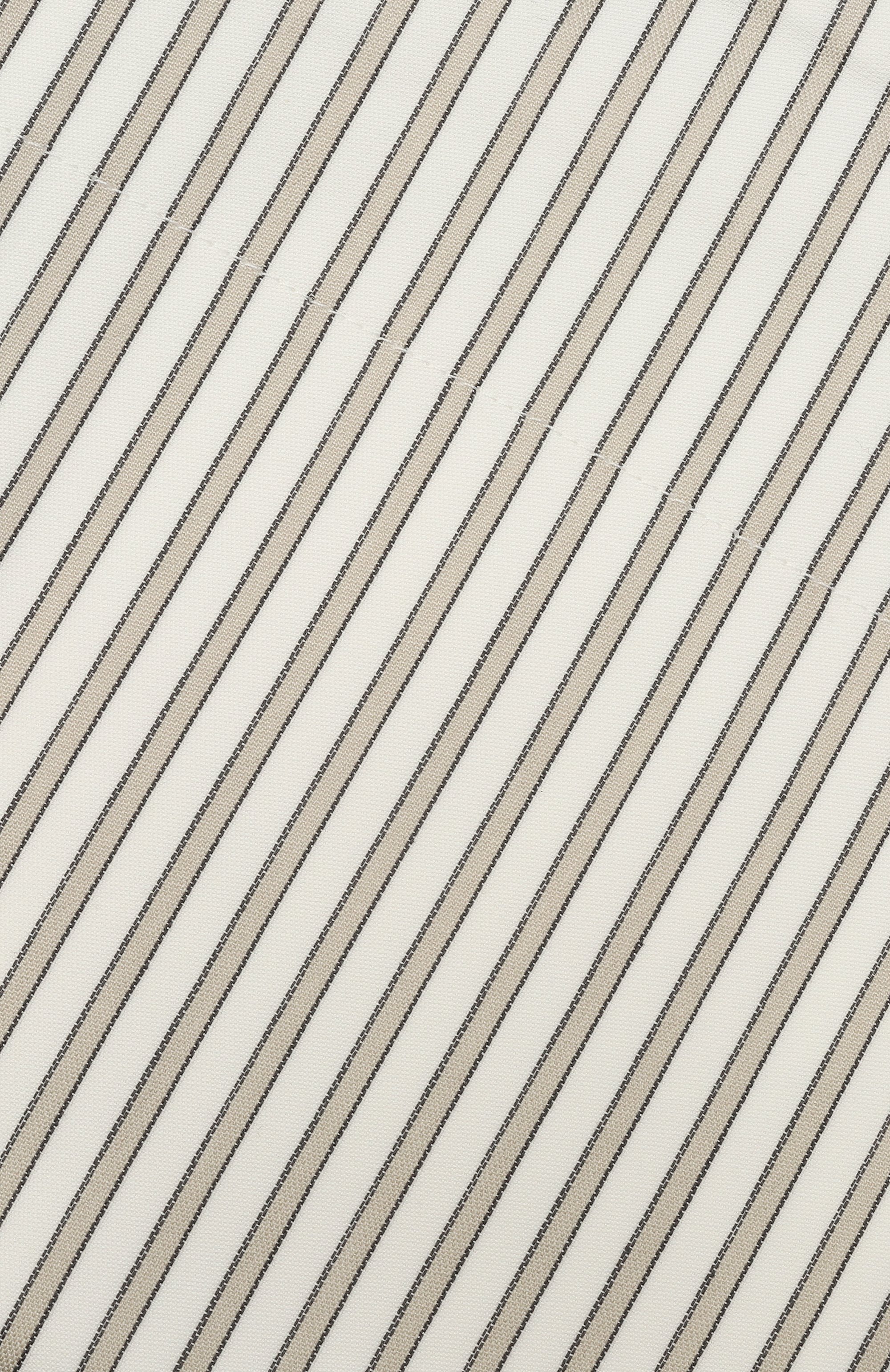 Наволочка horizon FRETTE светло-серого цвета по цене 26600 руб., арт. FR6859 E0741 051C, фото 2 Наволочка horizon FRETTE, арт. FR6859 E0741 051C, фото 2