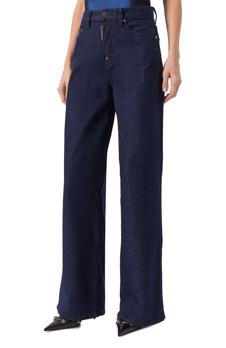 Женские джинсы traveller DSQUARED2 темно-синего цвета, арт. S72LB0861/S30664 | Фото 3 (Длина (брюки, джинсы): Удлиненные; Материал внешний: Хлопок, Деним; Силуэт Ж (брюки и джинсы): Прямые; Стили: Кэжуэл; Кросс-КТ: Деним; Автоматизация ТО: Проставлено; Автоматизация состава: Проставлено)