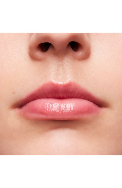 Бальзам для губ squirt plumping gloss stick, оттенок amped (2.3ml) MAC цвета по цене 2990 руб., арт. STRJ-05, фото 4 Бальзам для губ squirt plumping gloss stick, оттенок amped (2.3ml) MAC, арт. STRJ-05, фото 4