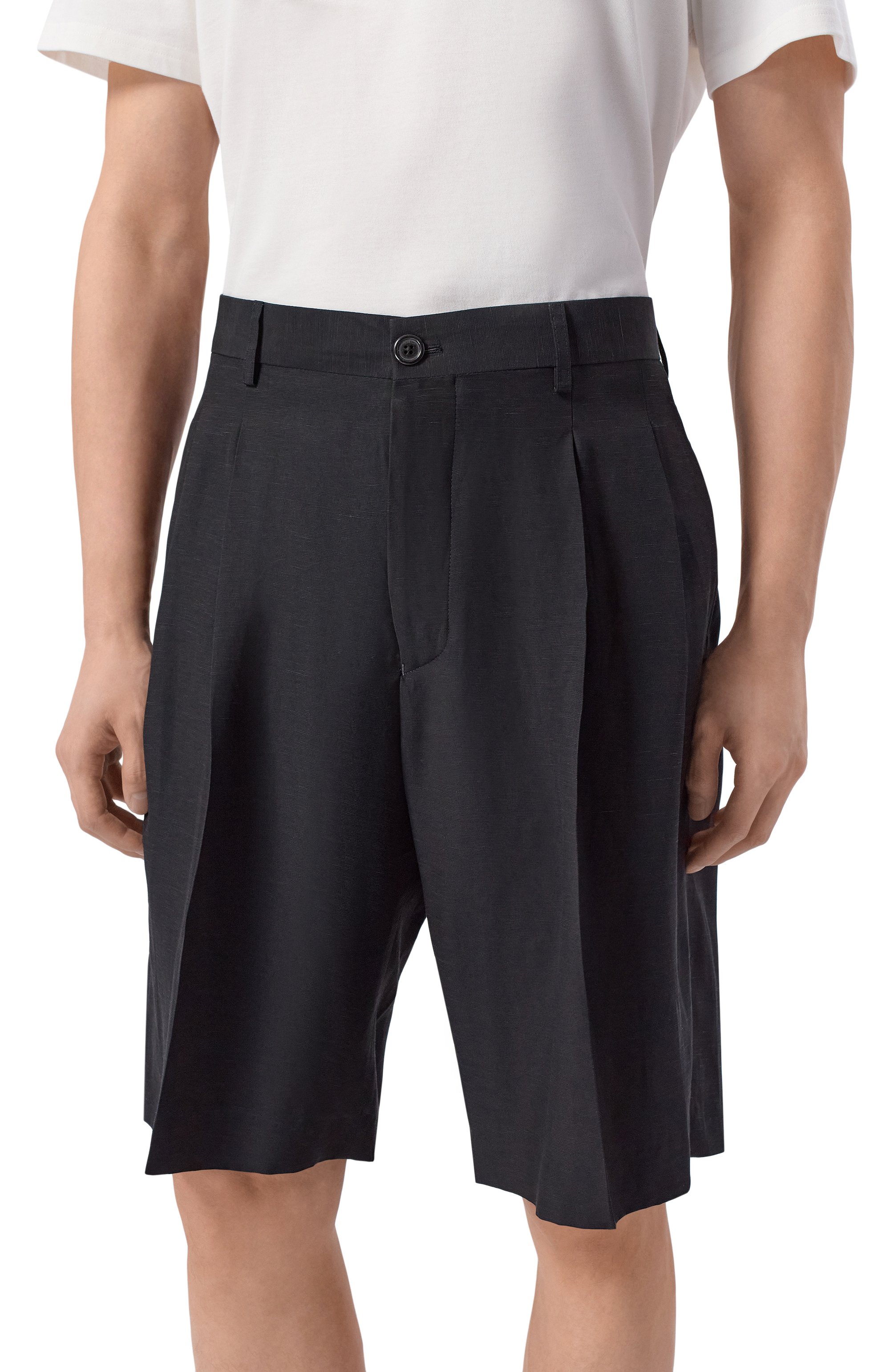 Шорты из вискозы и льна LANEUS черного цвета по цене 38200 руб., арт. S6LAMASH090, фото 3 Шорты из вискозы и льна LANEUS, арт. S6LAMASH090, фото 3