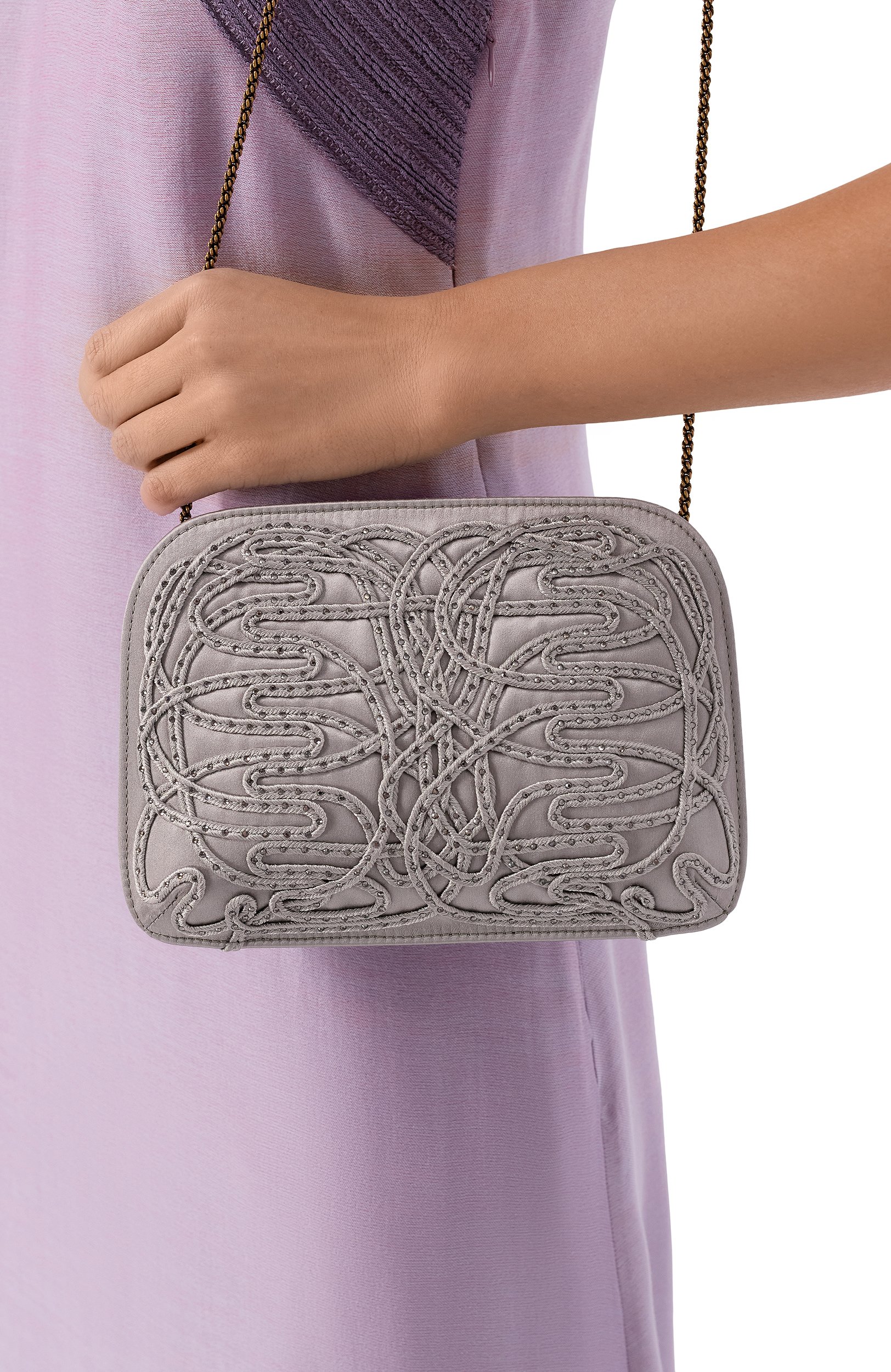 Клатч la prima GIORGIO ARMANI светло-серого цвета по цене 258000 руб., арт. GW001000/AF28761, фото 2 Клатч la prima GIORGIO ARMANI, арт. GW001000/AF28761, фото 2