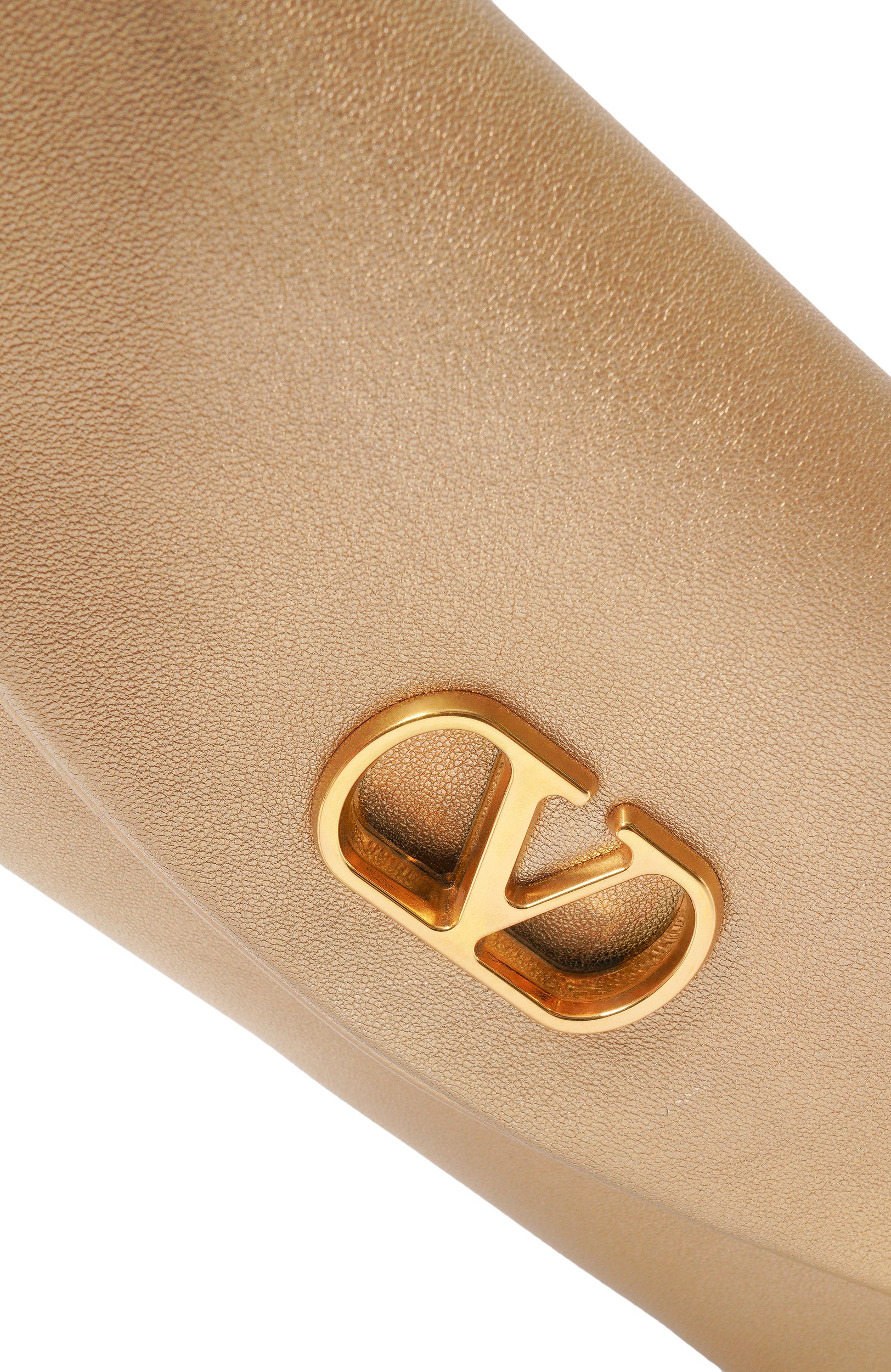 Сумка devain small VALENTINO золотого цвета по цене 274500 руб., арт. 8W0B0T31/NVB, фото 6 Сумка devain small VALENTINO, арт. 8W0B0T31/NVB, фото 6