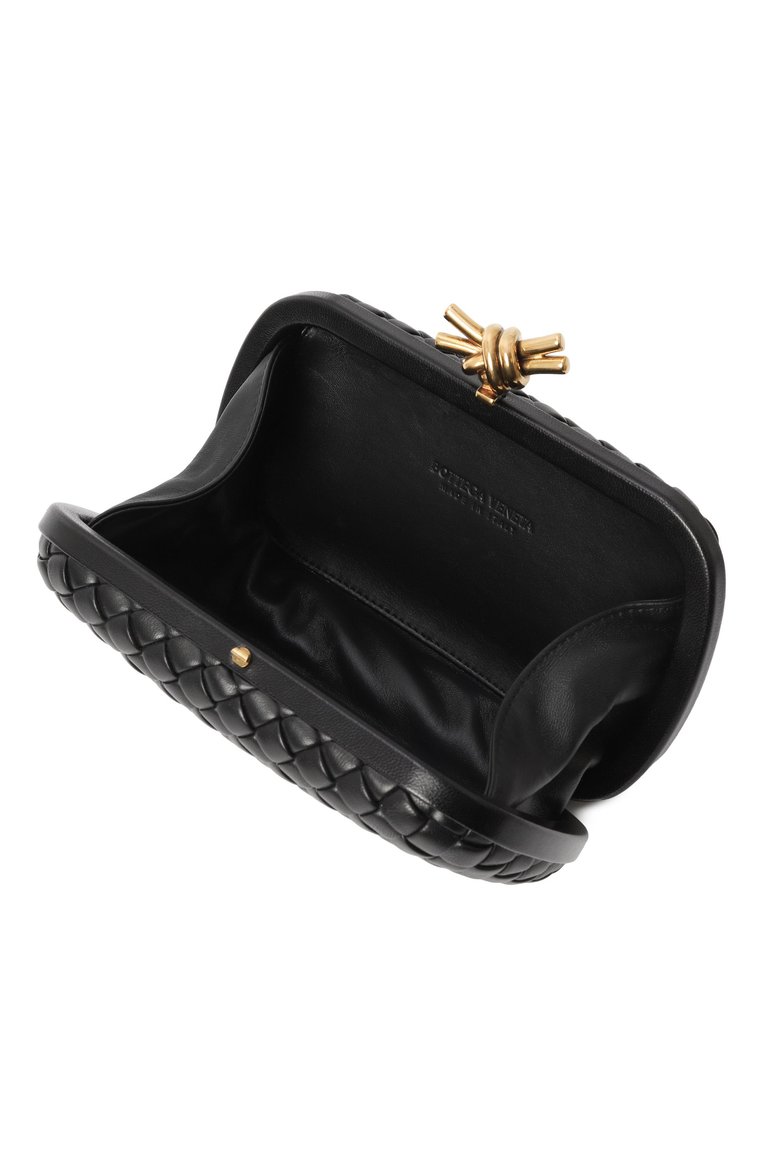 Женский клатч knot BOTTEGA VENETA черного цвета, арт. 717622/V01D1 | Фото 5 (Материал: Натуральная кожа; Женское Кросс-КТ: Клатч-клатчи, Вечерняя сумка; Размер: mini; Автоматизация ТО: Проставлено; Автоматизация состава: Проставлено)