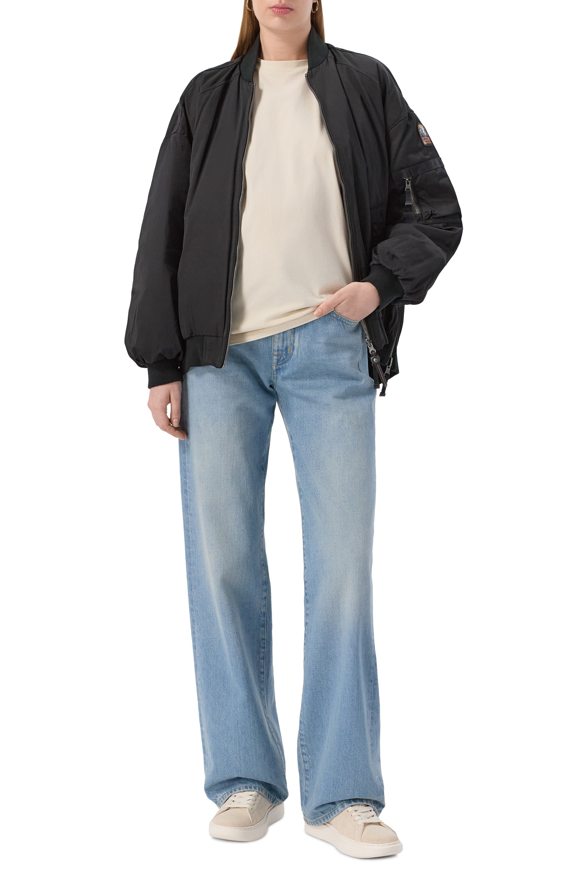 Двусторонний пуховый бомбер PARAJUMPERS черного цвета по цене 88000 руб., арт. 25WMPWJKIN32, фото 2 Двусторонний пуховый бомбер PARAJUMPERS, арт. 25WMPWJKIN32, фото 2