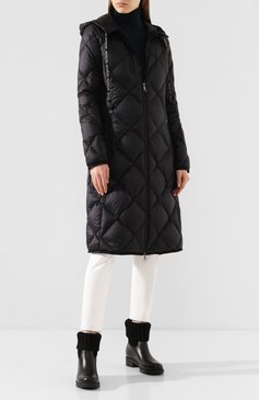 Женское пуховое пальто suvex MONCLER черного цвета, арт. F1-093-1C515-00-C0381 | Фото 2 (Рукава: Длинные; Длина (верхняя одежда): До колена, Длинные; Материал внешний: Синтетический материал; Женское Кросс-КТ: Пуховик-пальто; Кросс-КТ: Пуховик; Материал сплава: Проставлено; Материал подклада: Синтетический материал; 1-2-бортные: Однобортные; Драгоценные камни: Проставлено; Материал утеплителя: Пух и перо; Статус проверки: Проверена категория)