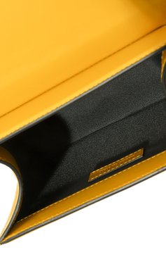 Женская сумка MOSCHINO желтого цвета, арт. 2312 A7454/8008 | Фото 5 (Сумки-технические: Сумки top-handle; Материал: Натуральная кожа; Материал сплава: Проставлено; Размер: mini; Ремень/цепочка: На ремешке; Драгоценные камни: Проставлено)