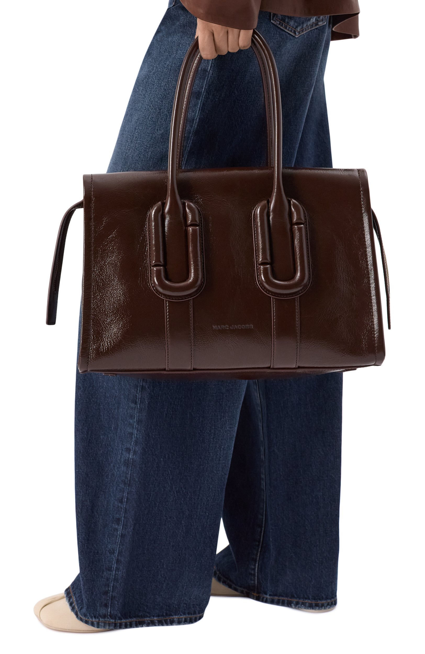 Сумка the carryall MARC JACOBS (THE) темно-коричневого цвета по цене 89950 руб., арт. 2F6HTT003H01, фото 2 Сумка the carryall MARC JACOBS (THE), арт. 2F6HTT003H01, фото 2