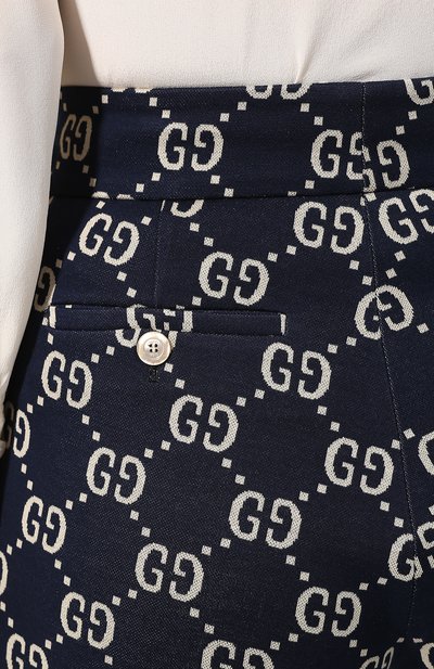 Хлопковые брюки с принтом GUCCI синего цвета по цене 69950 руб., арт. 523573/Z372F, фото 5 Хлопковые брюки с принтом GUCCI, арт. 523573/Z372F, фото 5