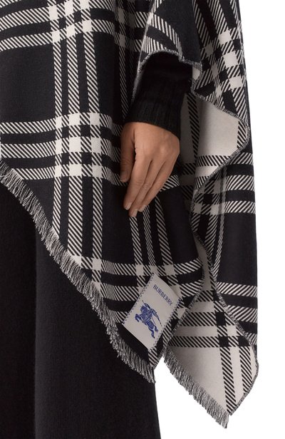 Пончо из шерсти и шелка BURBERRY черно-белого цвета по цене 161500 руб., арт. 8129970, фото 4 Пончо из шерсти и шелка BURBERRY, арт. 8129970, фото 4