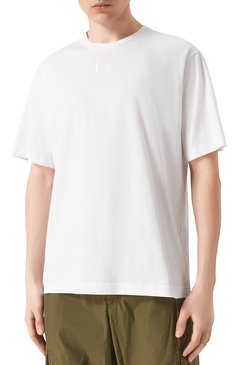 Мужская хлопковая футболка DOLCE & GABBANA белого цвета, арт. G8PN9Z/G704E | Фото 3 (Длина (для топов): Стандартные; Материал сплава: Проставлено; Драгоценные камни: Проставлено; Рукава: Короткие; Стили: Кэжуэл; Принт: Без принта; Материал внешний: Хлопок; Мужское Кросс-КТ: Футболка-одежда; Кросс-КТ: Джерси)