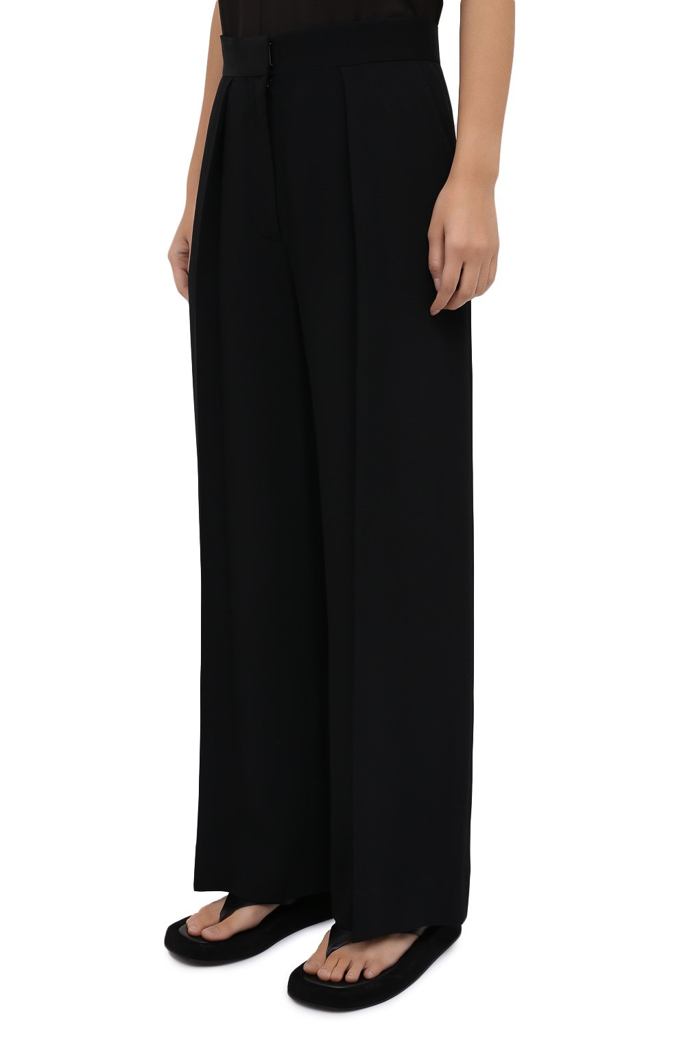 Брюки THE ROW черного цвета по цене 155000 руб., арт. 5267W1928, фото 3 Брюки THE ROW, арт. 5267W1928, фото 3