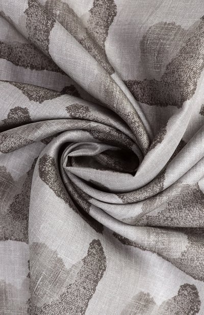 Шелковый платок EMPORIO ARMANI серого цвета по цене 27250 руб., арт. EW002440/AF18394, фото 3 Шелковый платок EMPORIO ARMANI, арт. EW002440/AF18394, фото 3