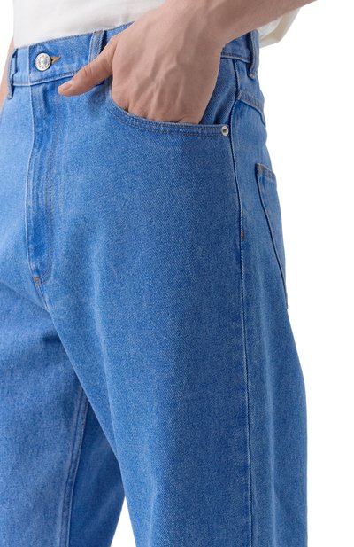 Джинсы MARNI синего цвета по цене 75750 руб., арт. PUJU0021A2/USCW91, фото 5 Джинсы MARNI, арт. PUJU0021A2/USCW91, фото 5